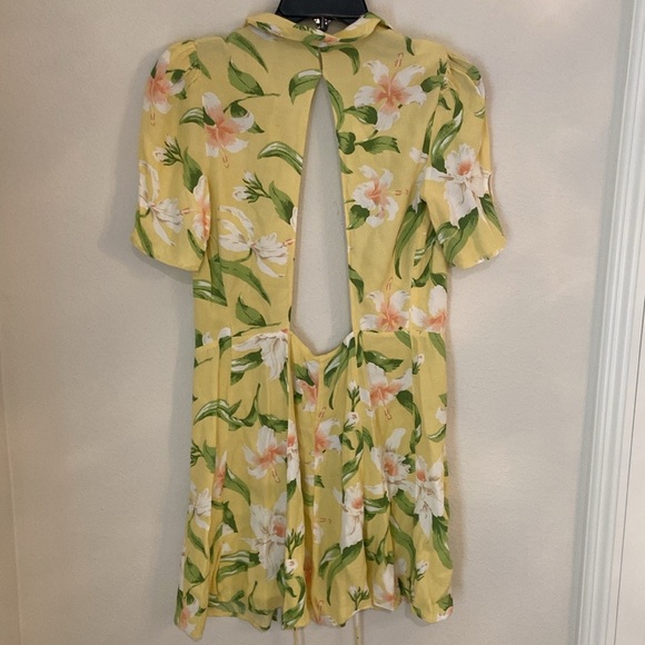 Reformation Calais Open Back Floral Dress - Picture 4 of 7